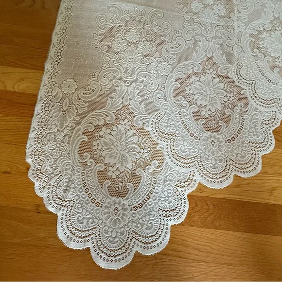 Pair of Lace White Swag Curtains. Window Treatment Curtains - Picture 2 of 7